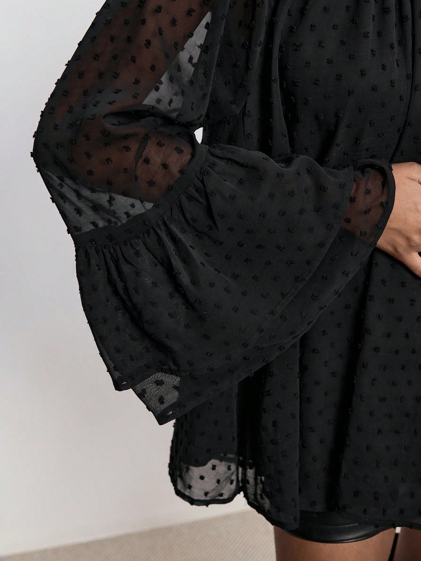 Ruffled Wide Sleeve Polka Dot Print Long Sleeve Flare Cuff Blouse: Black